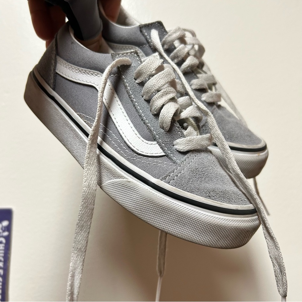 Vans Suede Gray and White Low-Tops